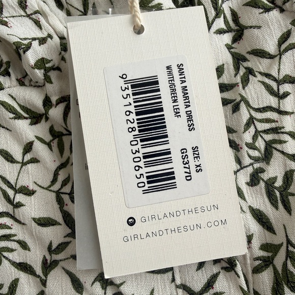 Women’s Green Leaf Print Button-Front Dress - Picture 5 of 7